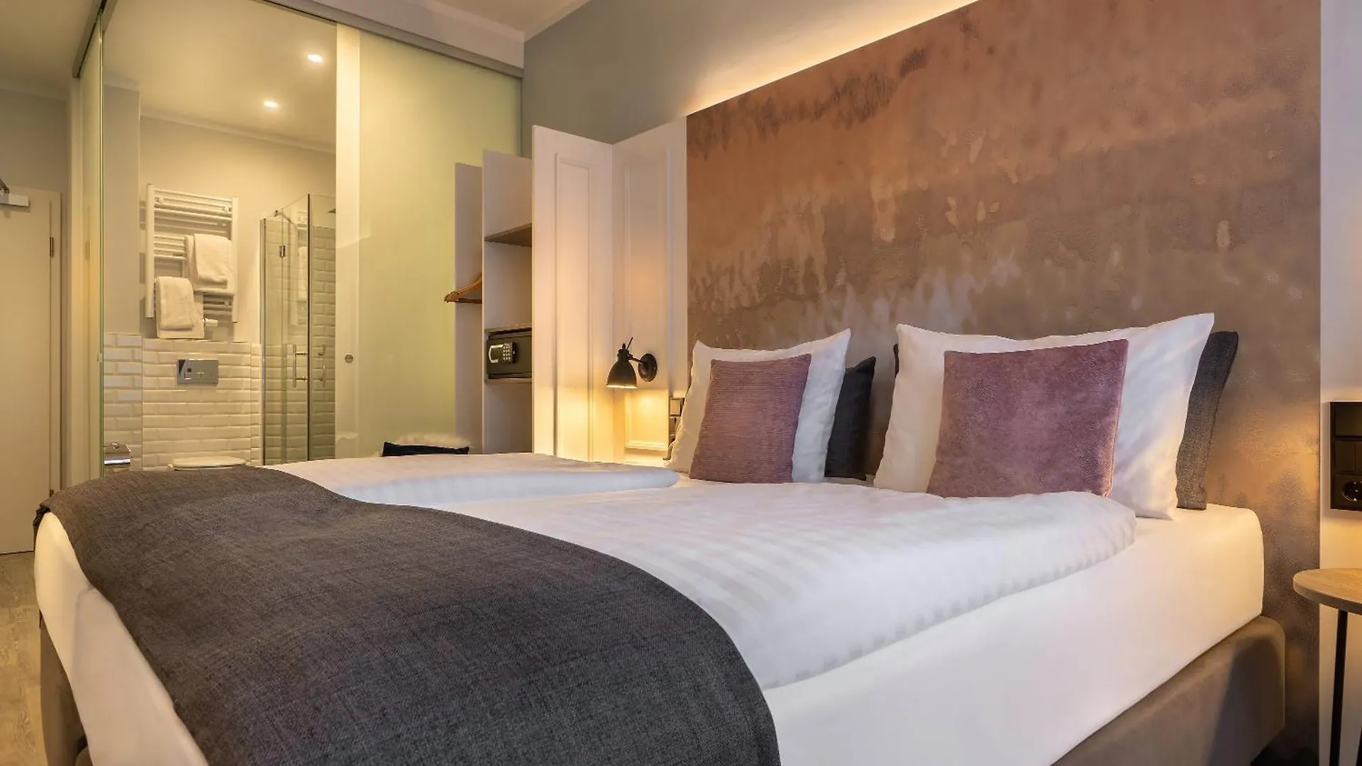 Garner Hotel Berlin - Wilmersdorf By Ihg 3*,